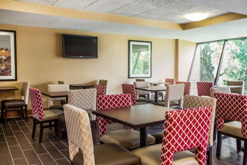 Suburban Studios Arlington Heights Elk Grove