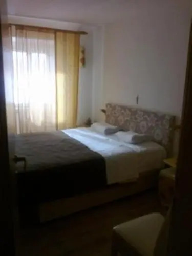 Apartment Mira