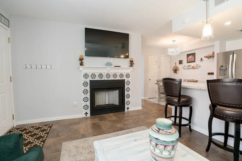 Seawall Escape - 2 Br Home