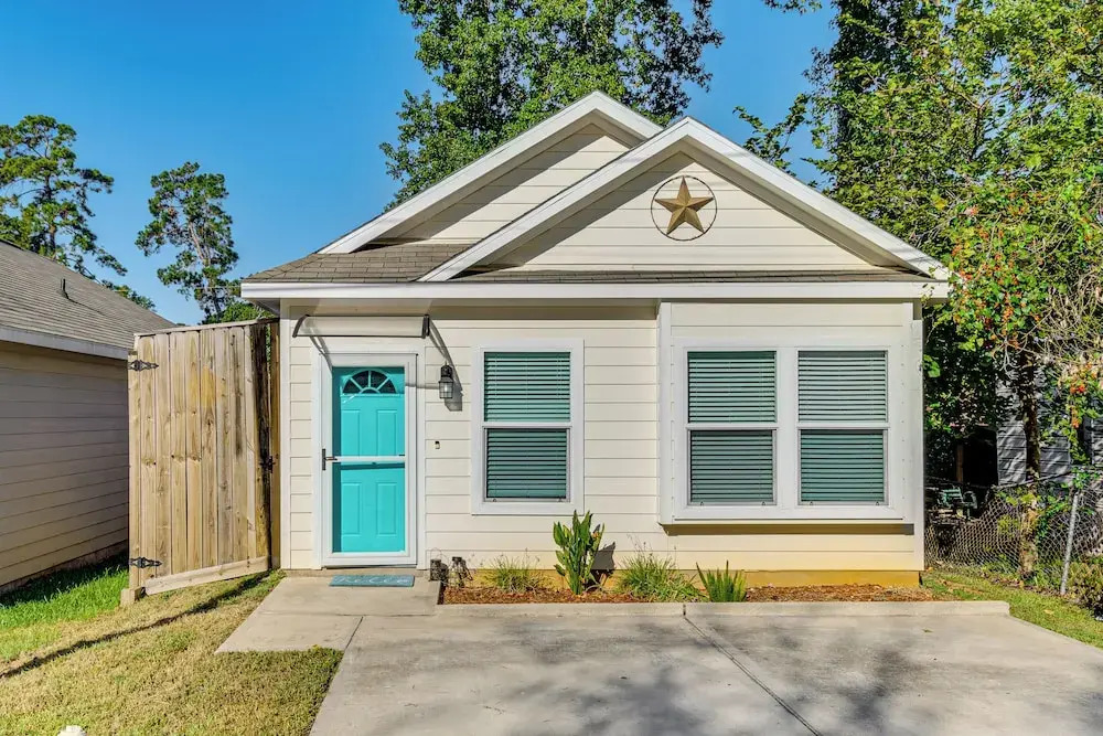 Pet-friendly Home 2 Miles to Lake Conroe!