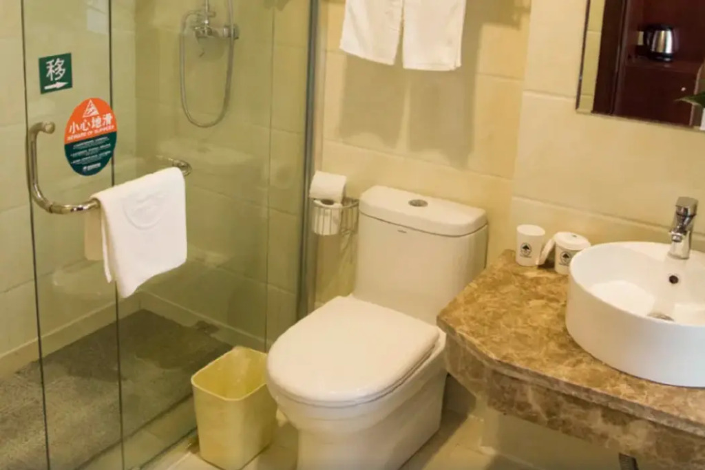GreenTree Inn Taizhou Xinghua City Wuyue Plaza Express Hotel