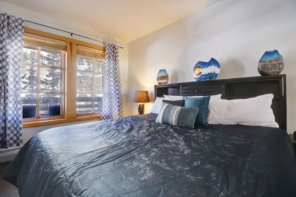 Pp321 Passage Point 1 Bedroom Condo by RedAwning