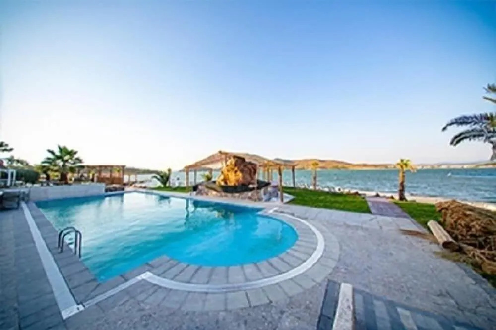Ivy Sailing Resort Hotel