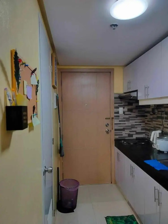 Spacious 1-bedroom Condo in Quezon City With Private Pool