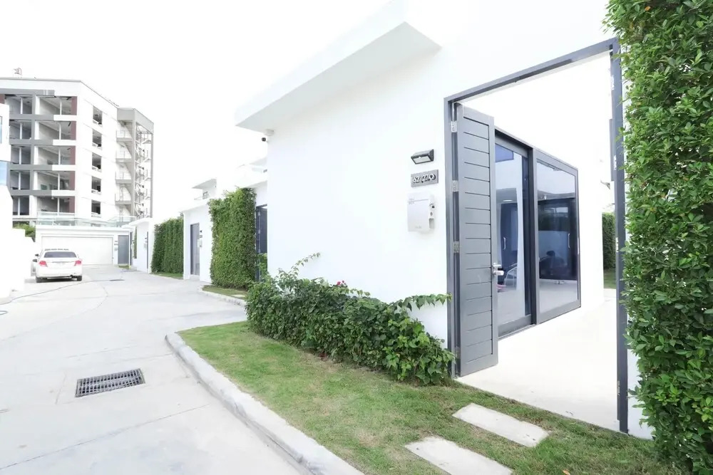 Private Pool Villa in Central Pattaya - Palmc9