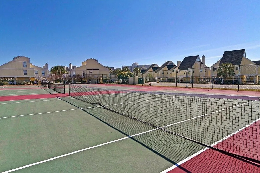 Love Me 1037 - 1 Br Condo