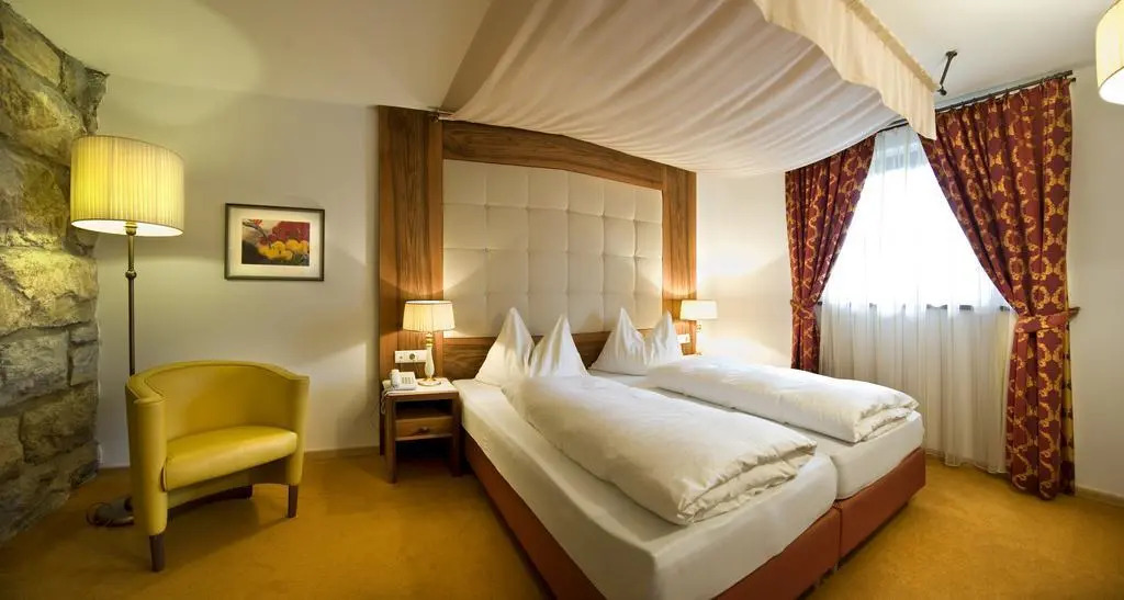Hotel Paradies
