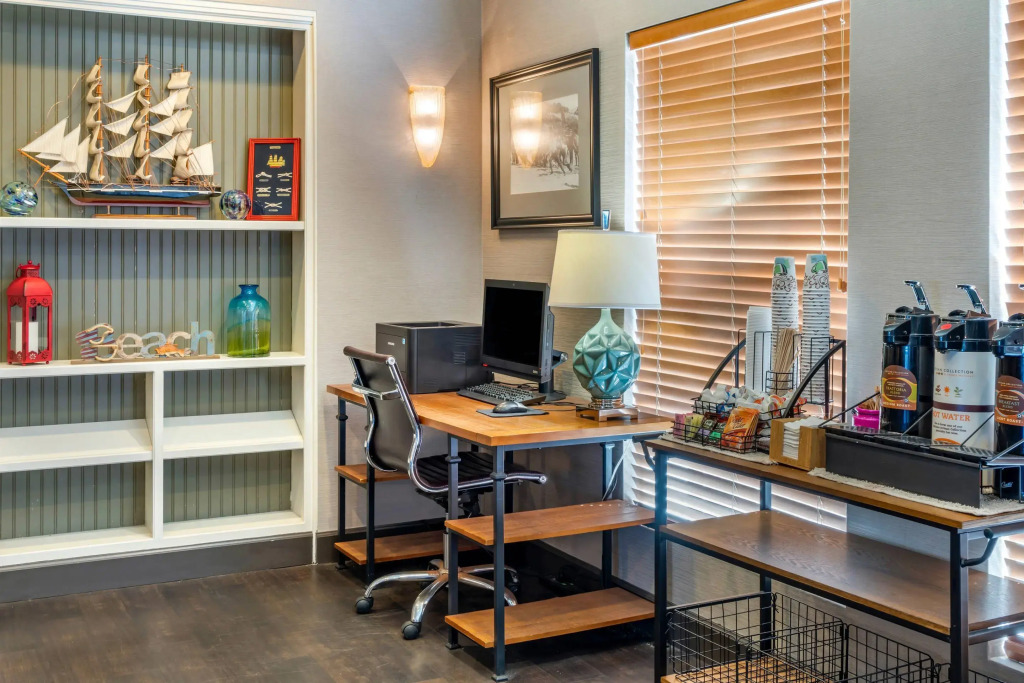 Elizabeth Oceanfront Suites, an Ascend Collection Hotel