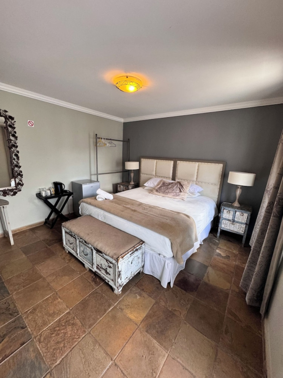 Rhino Creek Estate