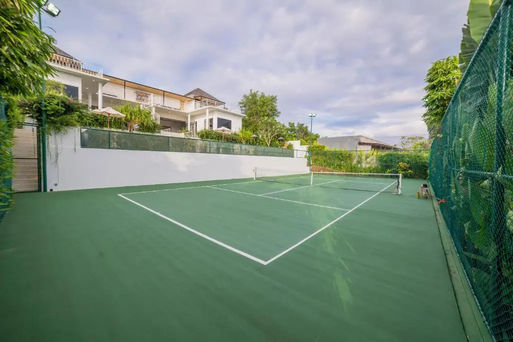 Tennis Villa Uluwatu - BEAUTIFUL VIEWS - Close to Savaya