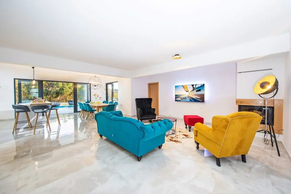 Villa Primavera with Swimming Pool