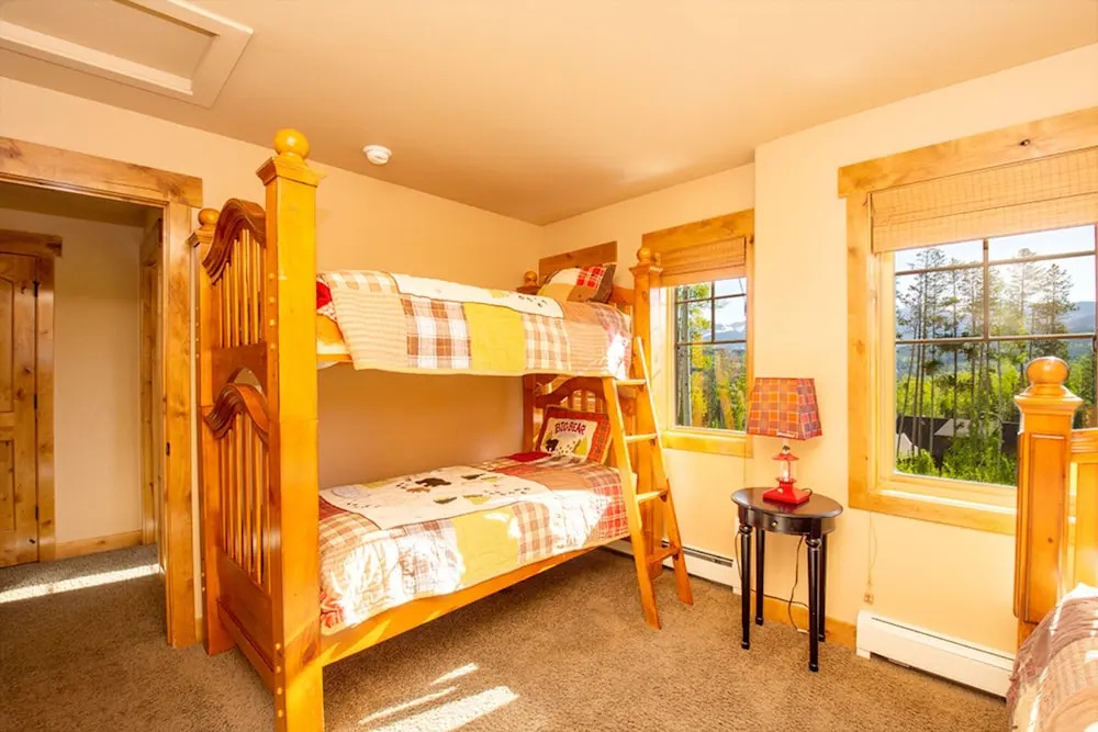 Leland Creek Home 5 Br home by RedAwning