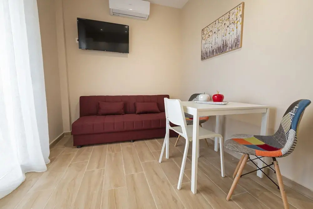 Sabbia Seafront Apartment 4 by Rentalspro