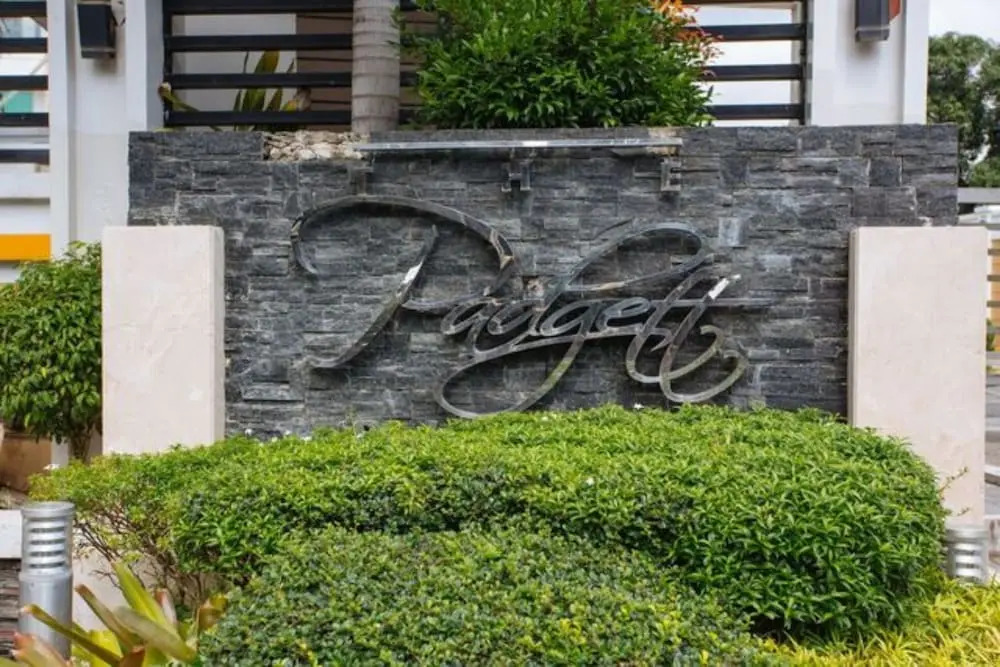 Luxury Condo 904 at The Padgett Place