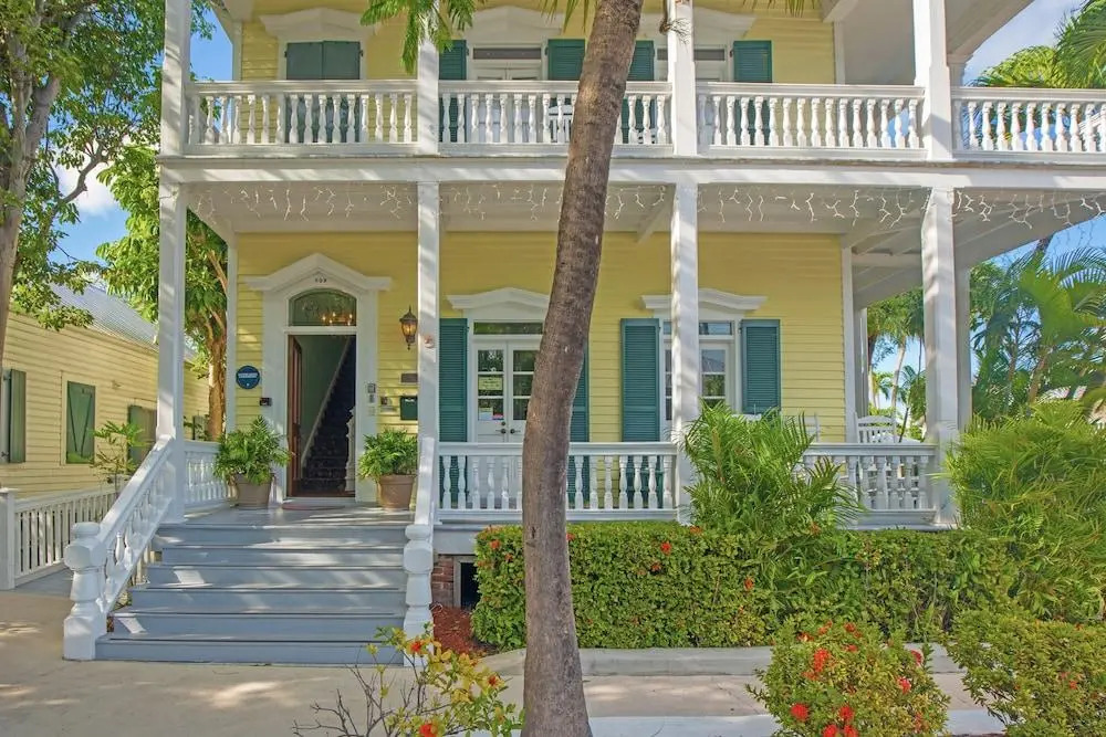 La Pensione Inn - Adult Exclusive