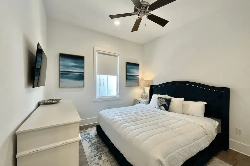 Casa d' Azure by Avantstay Sleeps 18, Private Pool, Golf Cart Included