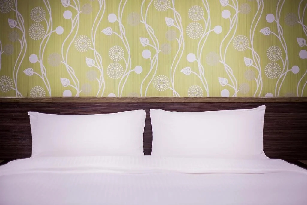 S. W. Hotel
