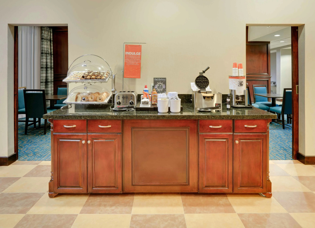Hampton Inn & Suites Dallas-Arlington-South