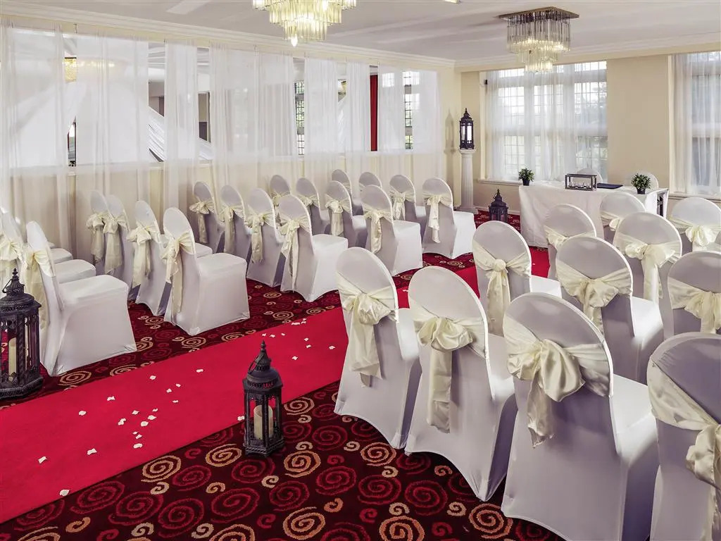 Mercure Leeds Parkway Hotel