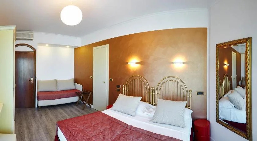 Termini Beach Hotel & Suites