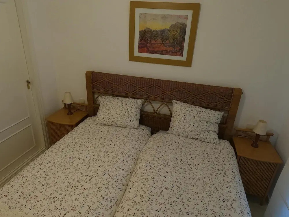Flat Sleeps 4 With Pool and Terrace