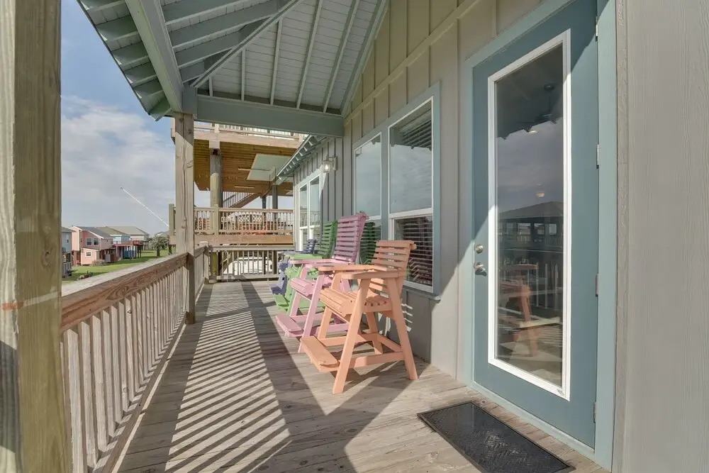 Texas Gulf Coast Home: Walk to Bolivar Beach!, Port Bolivar