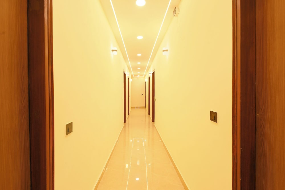 Fabhotel Pvs Grand