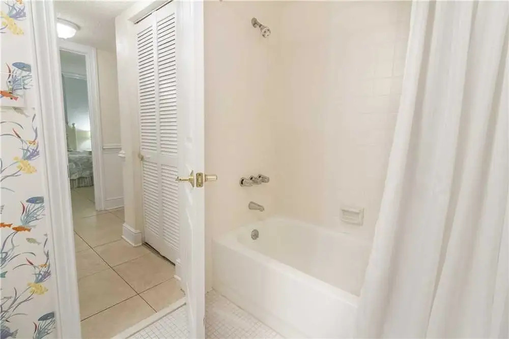 Captains Quarters 218 - Two Bedroom Condo