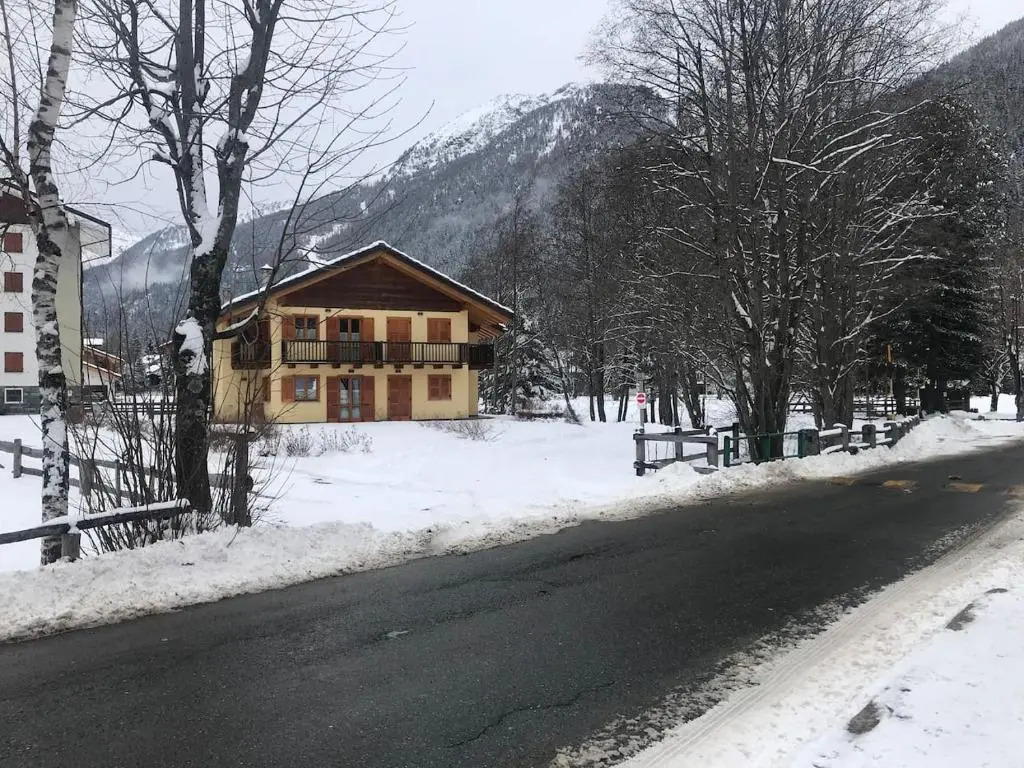 Una finestra sul Monte Rosa