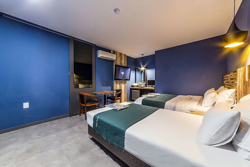 Hotel Carib