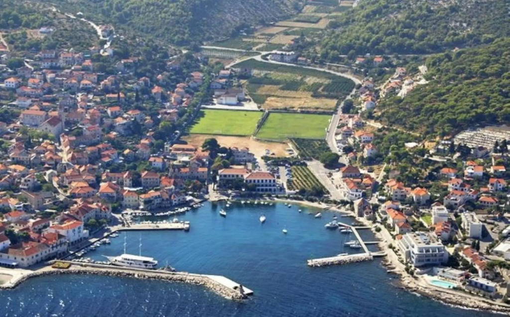 Jela - 50 m from pebble beach - A1(4+1)