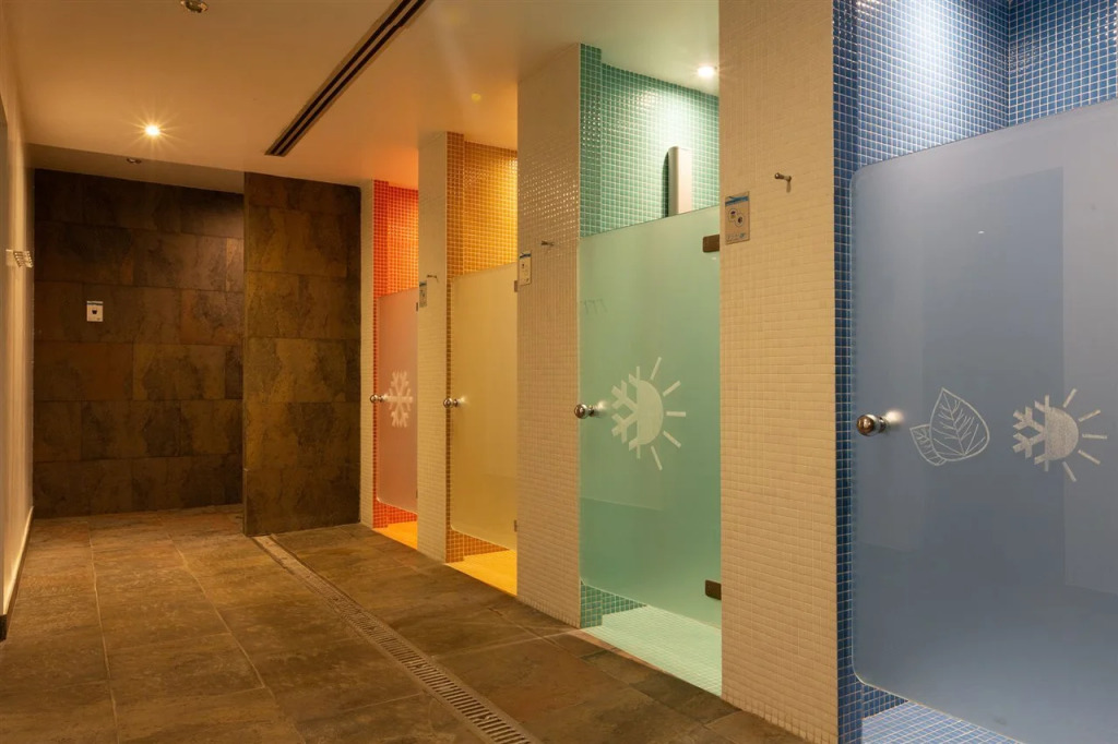 Aimia Hotel
