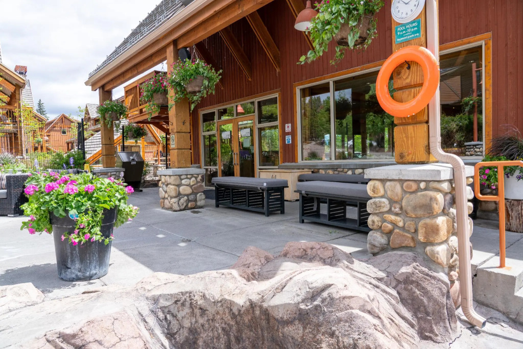 The Hidden Ridge Resort