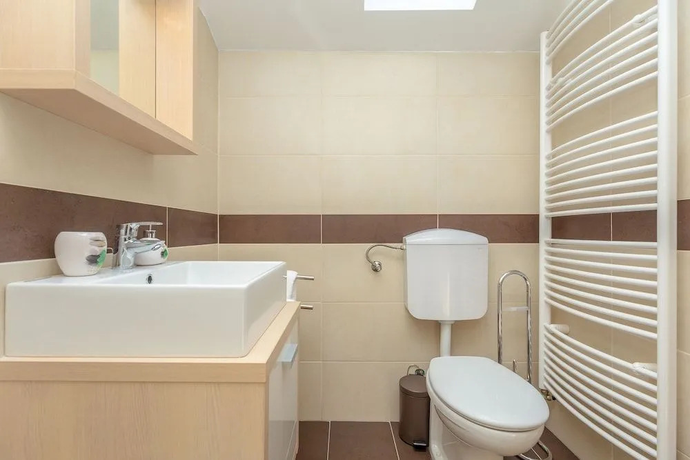 Green Hills Apartment