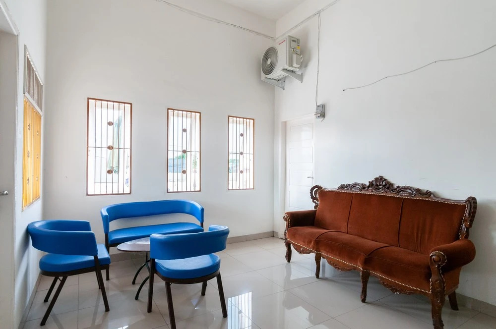 RedDoorz near UISU teladan Medan