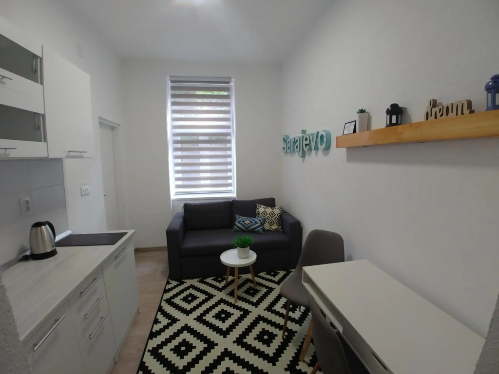 Apartments Sari