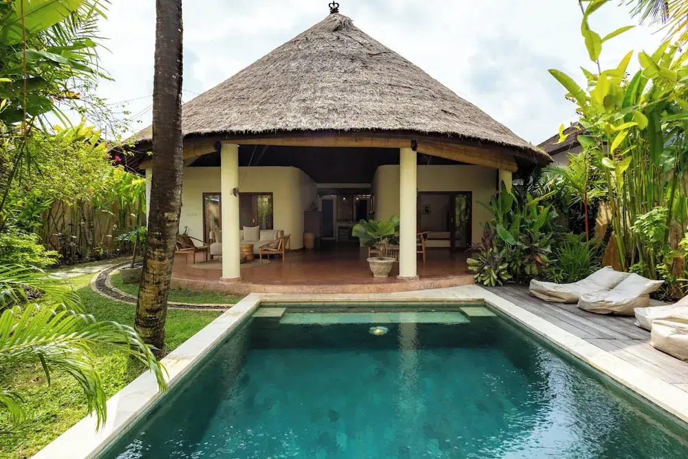 Flor Villa by Betterplace