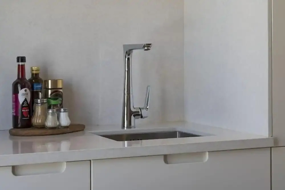 Peixeira Studios and Apartments
