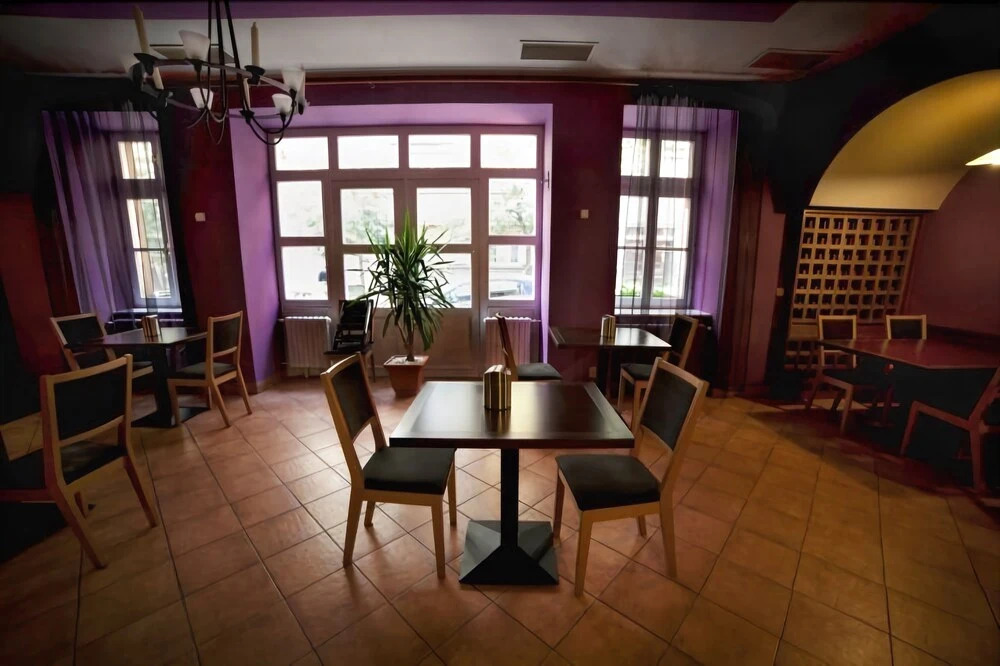 Hotel Abri