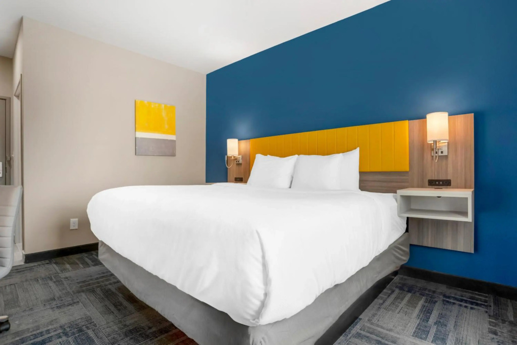 Comfort Inn & Suites Destin near Henderson Beach