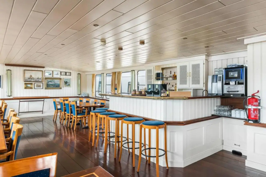 Botel Van Aemstel