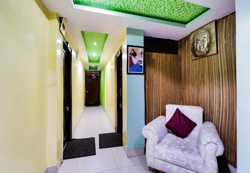 OYO Rooms Circular Road Valley View