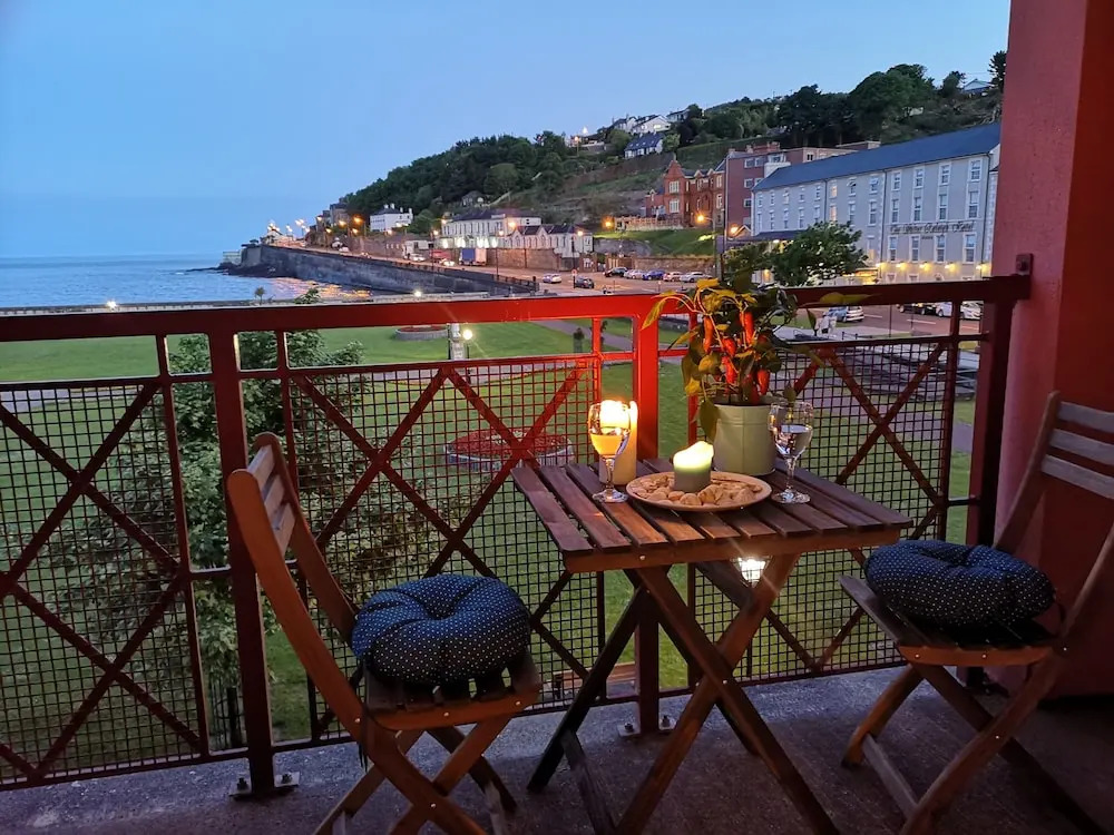 Romantic Apartment - The Youghal
