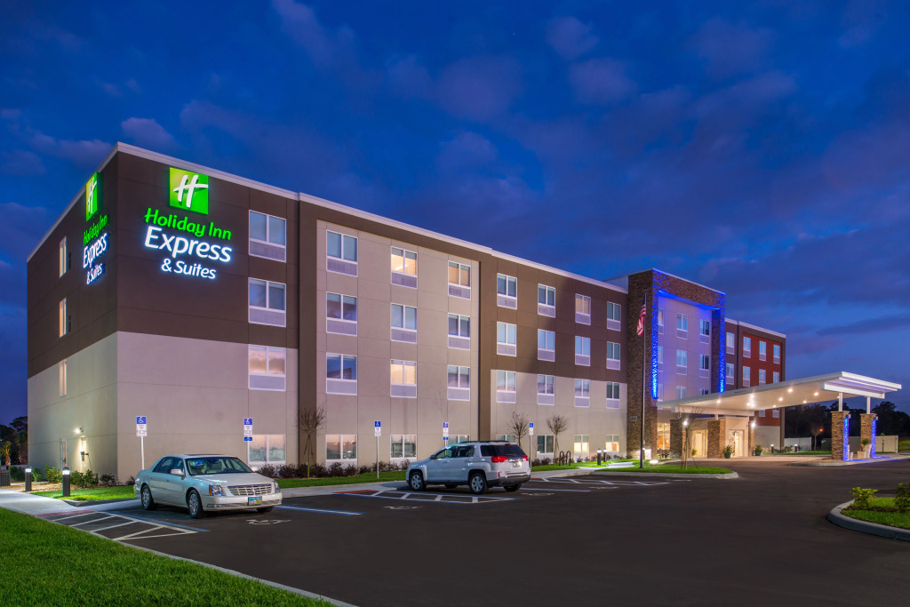 Holiday Inn Express Melbourne West by IHG