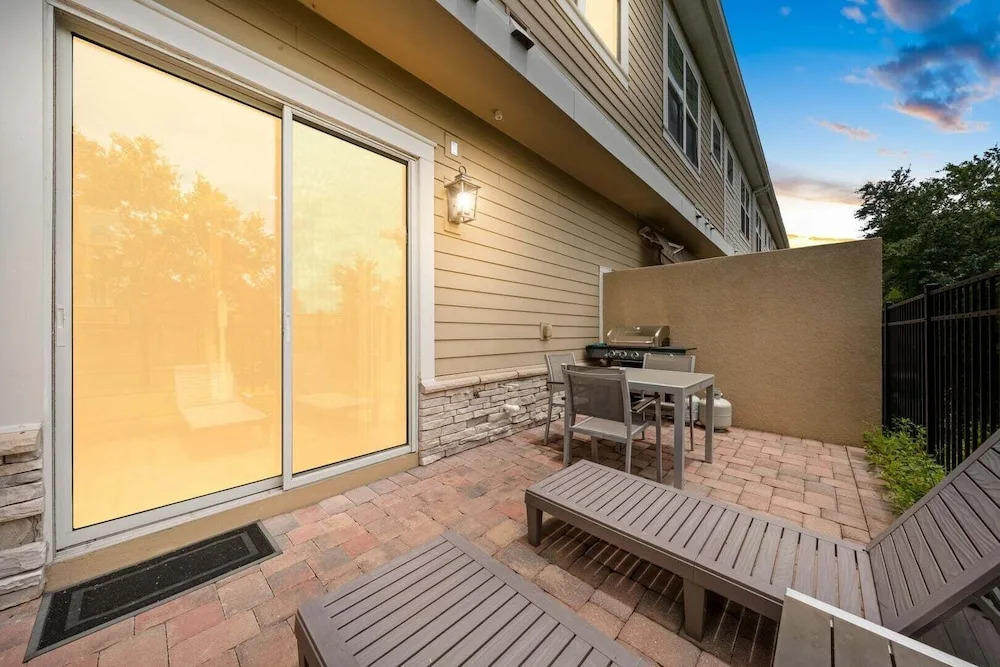 Ultra Convenient Stay > 5 min to Disney