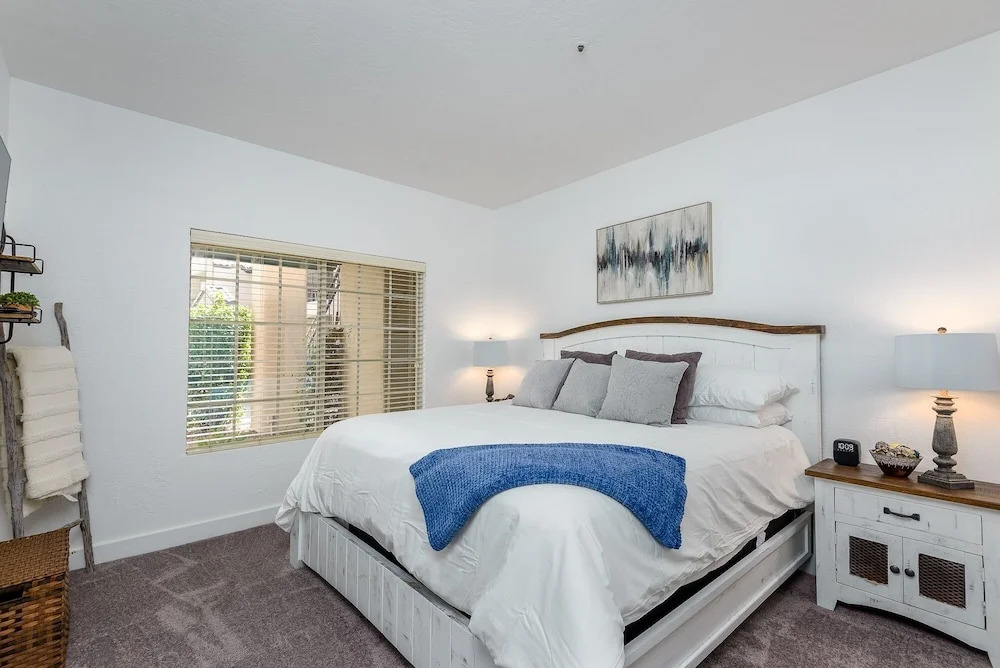 Villa Allison 2 Bedroom Condo by RedAwning