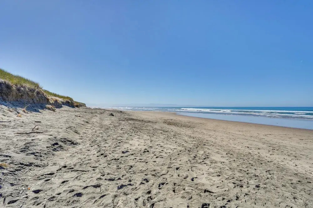 Watsonville Condo w/ Ocean Views & Beach Access