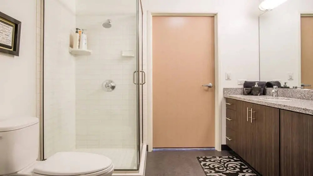 Modern La 2 Bedroom Luxury Suites