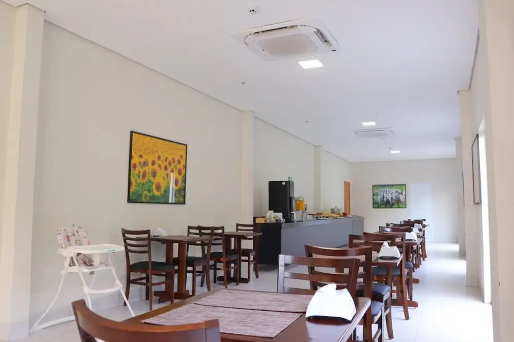 Fly Hotel