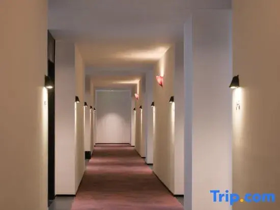 VIbes INN